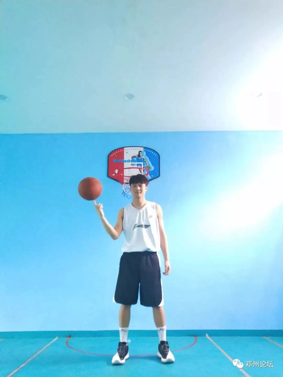 篮球防守训练中如何提高体能和耐力_2